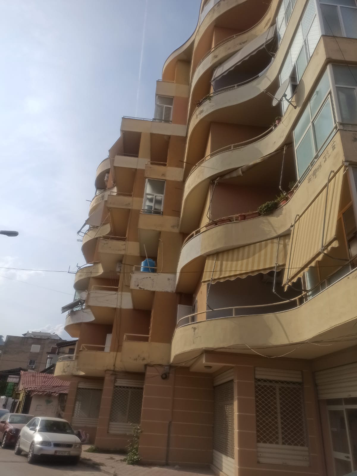 Apartament ne lagjen “30 vjetori ne Berat (Ankandi i trete)